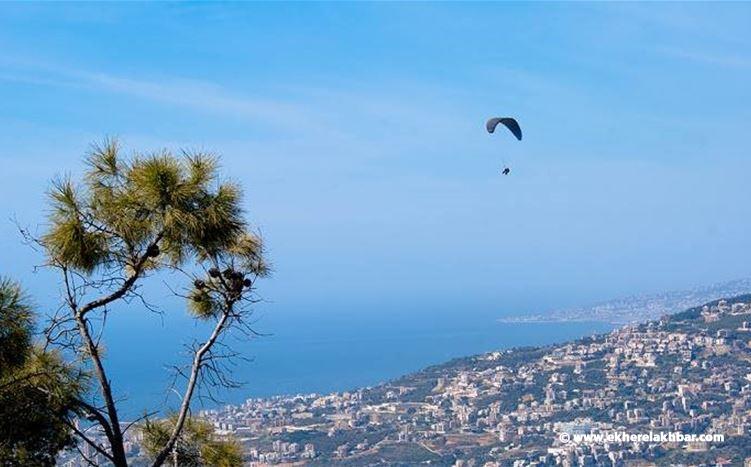 الطقس غدا قليل الغيوم مع انخفاض طفيف في درجات الحرارة جبلًا استقرارها ساحلًا