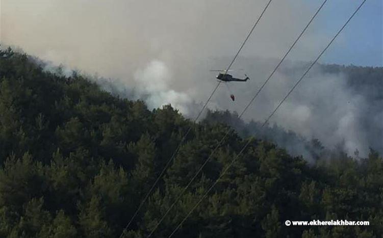 طوافات الجيش تبدأ عملية اهماد النيران في الضنية